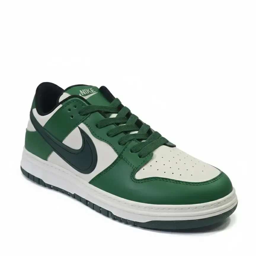 Retro Court Varsity Green — Low-top court sneaker